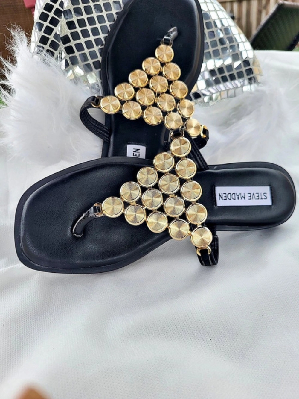 Steve Madden Embellished Black & Gold Sandals US 7.5 - Picture 2 of 4